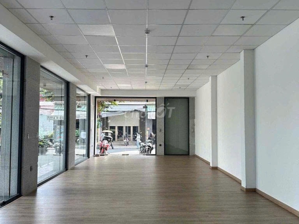 Bán 2MT Nguyễn Hữu Tiến 166m2, thiết kế văn phòng cho thuê