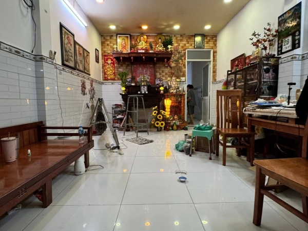 Bán nhà đường Lạc Long Quân P.Bình Thới ( Quận 11)