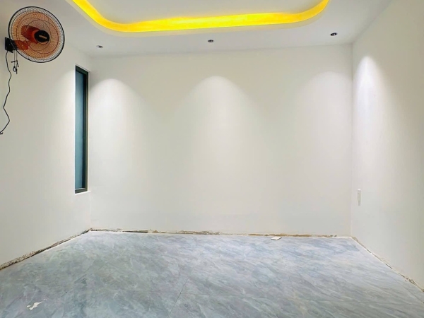 Bàn nhà hẻm 125 đường Nguyễn Thị Tần phường 2 quận 8