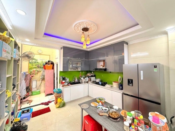 Cần bán gấp nhà đẹp khu Trung Mỹ Tây, Quận 12