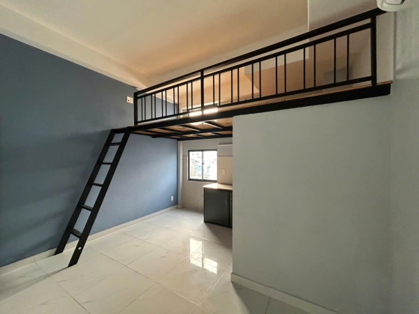 Duplex Phòng Rộng Có Thang Máy