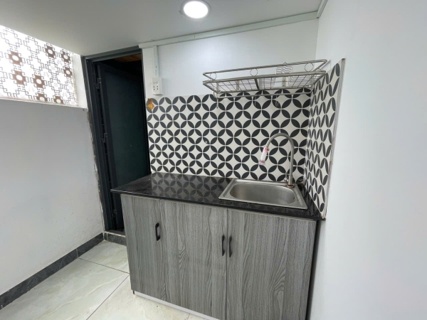 Gác có kệ bếp ngay Ung Văn Khiêm
