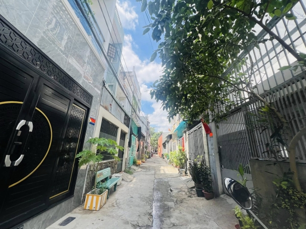NHÀ 2 TẦNG ĐƯỜNG THỚI AN 13 - QUẬN 12