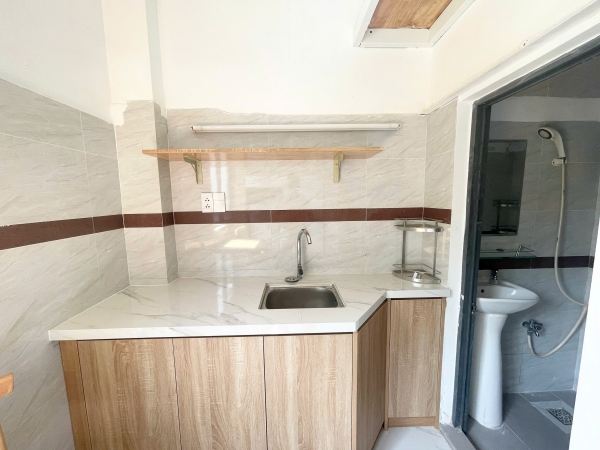 Phòng 2 không gian ngủ, cửa sổ đón nắng, full nội thất