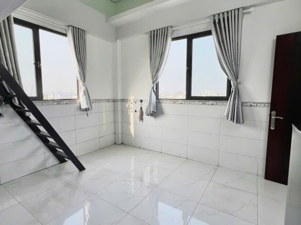 Phòng trống ngay Đặng Thuỳ Trâm